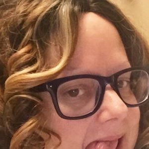 Meet your Posher, Roxanne